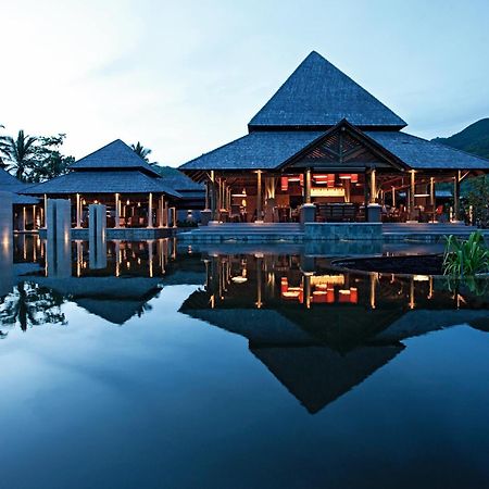 Constance Ephelia Hotel Port Glaud Exterior foto The resort's main building