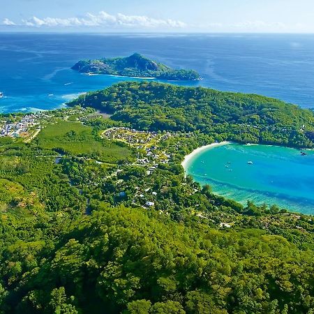 Constance Ephelia Hotel Port Glaud Exterior foto Aerial view of the island