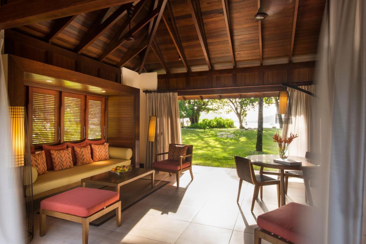 Constance Ephelia Hotel Port Glaud Exterior foto Living room of a Beachfront Pool Villa